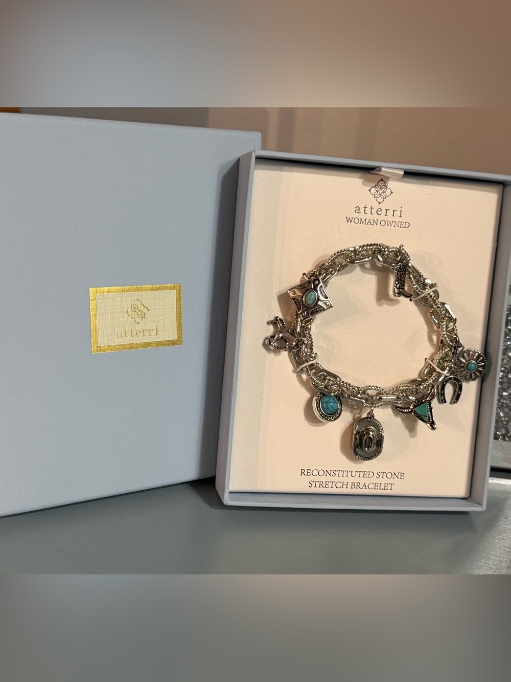 🤠NIB ATTERI WESTERN BRACELET🤠